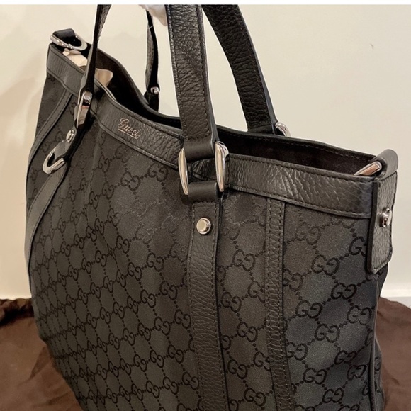 👜 GORGEOUS NEW GUCCI HOBO ABBEY GG CONVERTIBLE D RING BLACK NYLON BAG~👜 - Picture 9 of 11